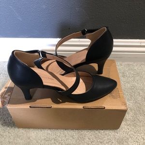 Comfort Foam heel pumps